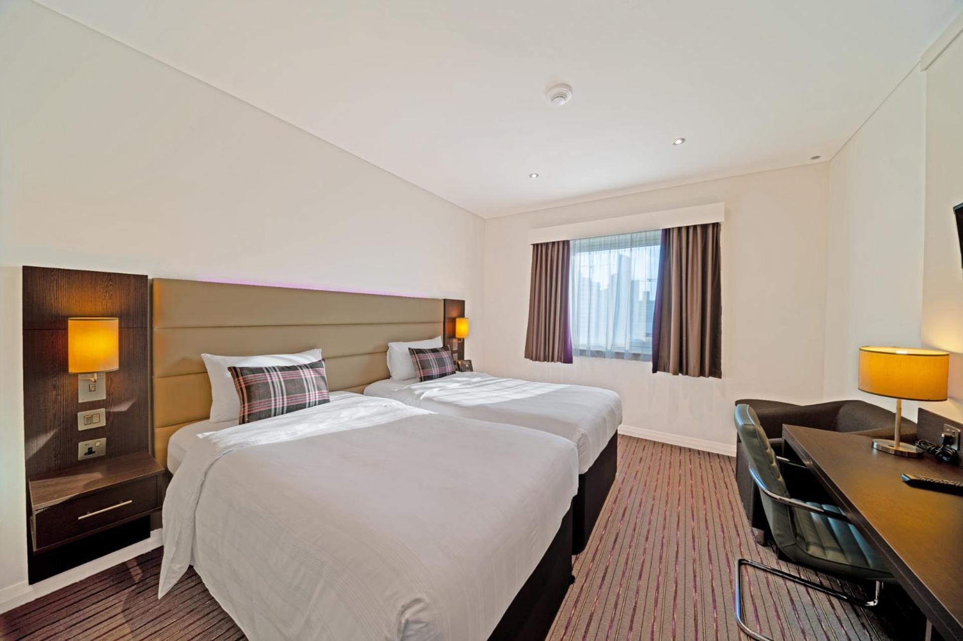 Premier Inn Doha Education City Exterior foto