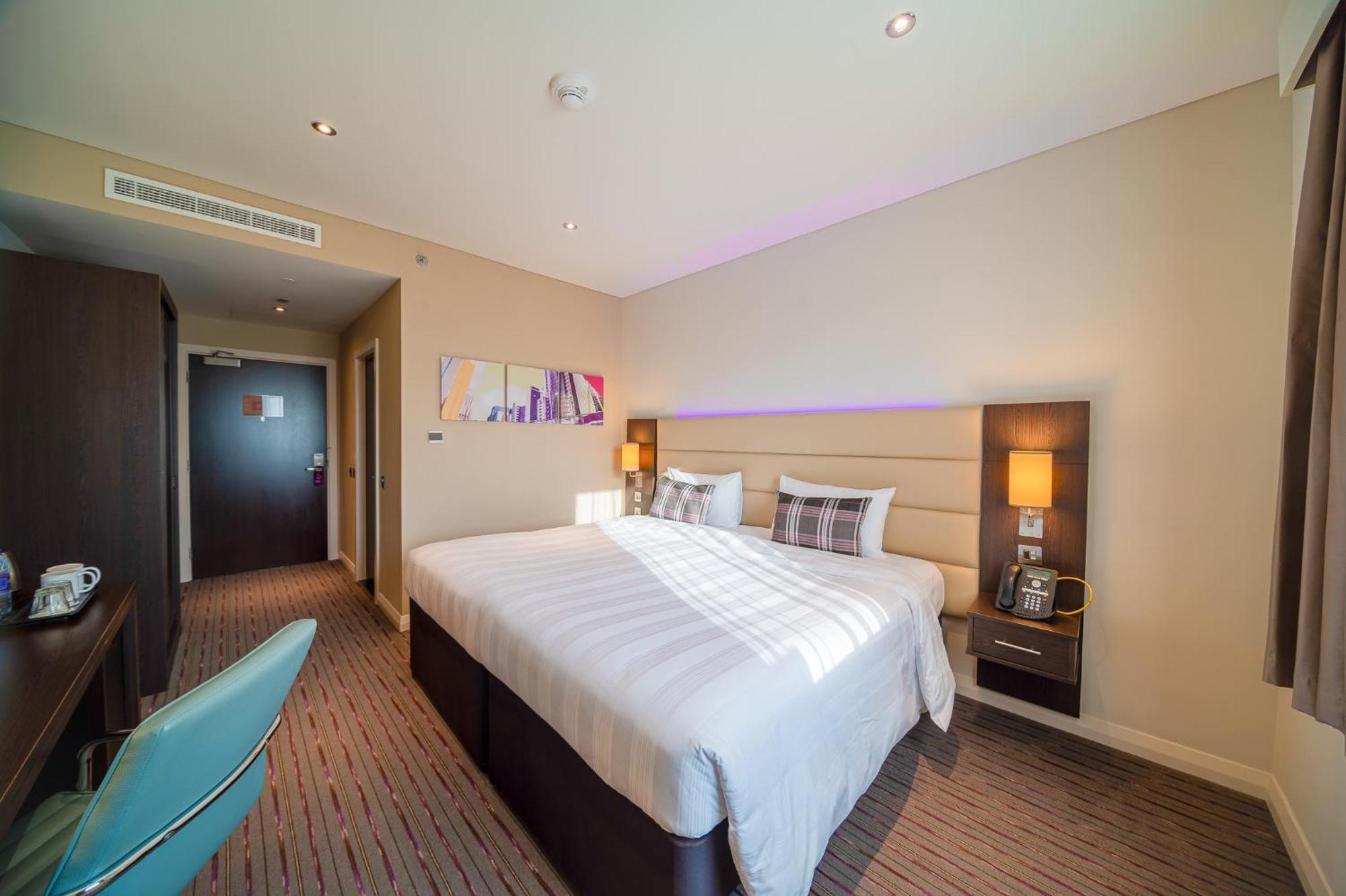 Premier Inn Doha Education City Exterior foto